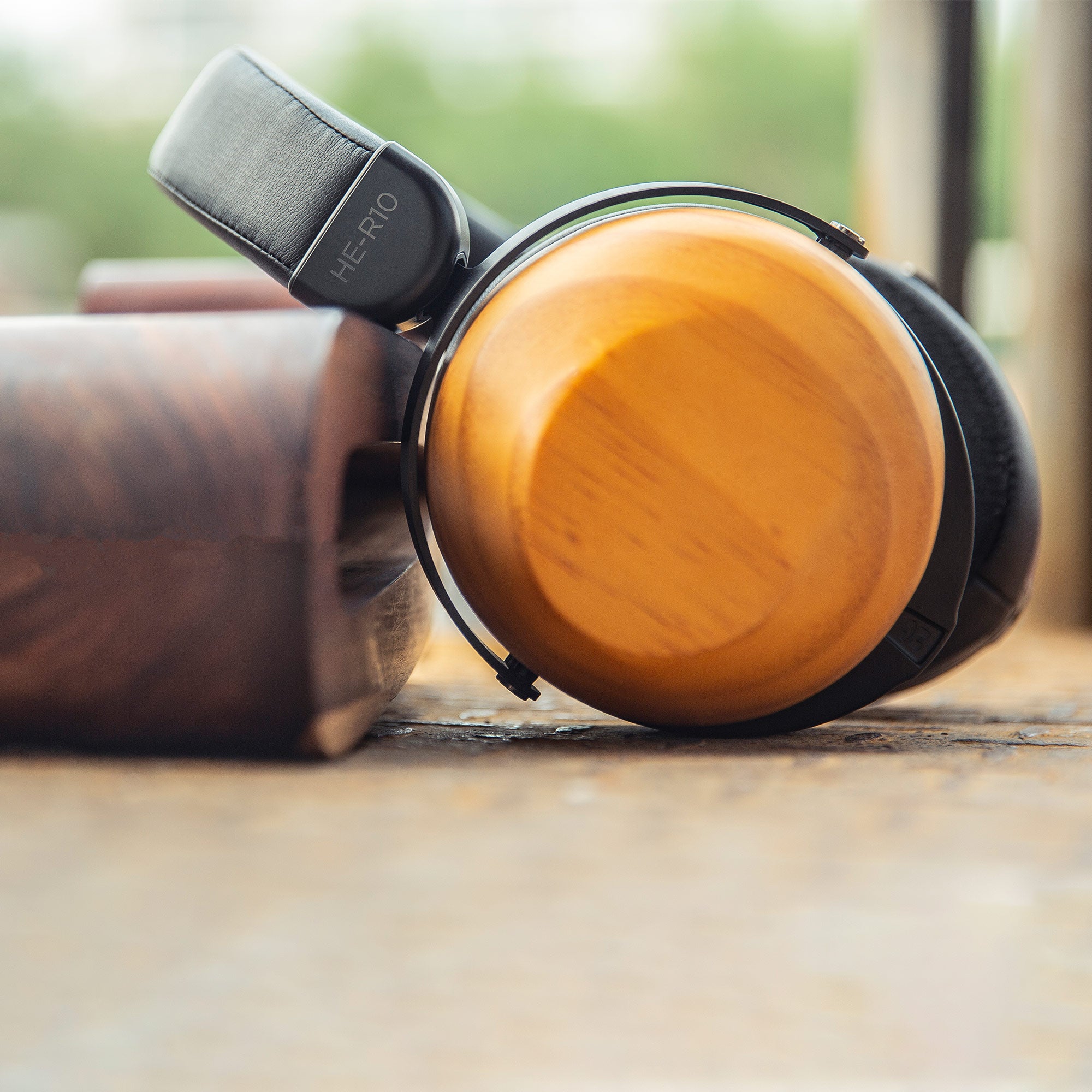 ☆ほぼ未使用品 HIFIMAN HE-R10D 100時間エージング済 ハイエンドヘッドホン HiFiMAN HE-R10 Dynamic Version レビュー