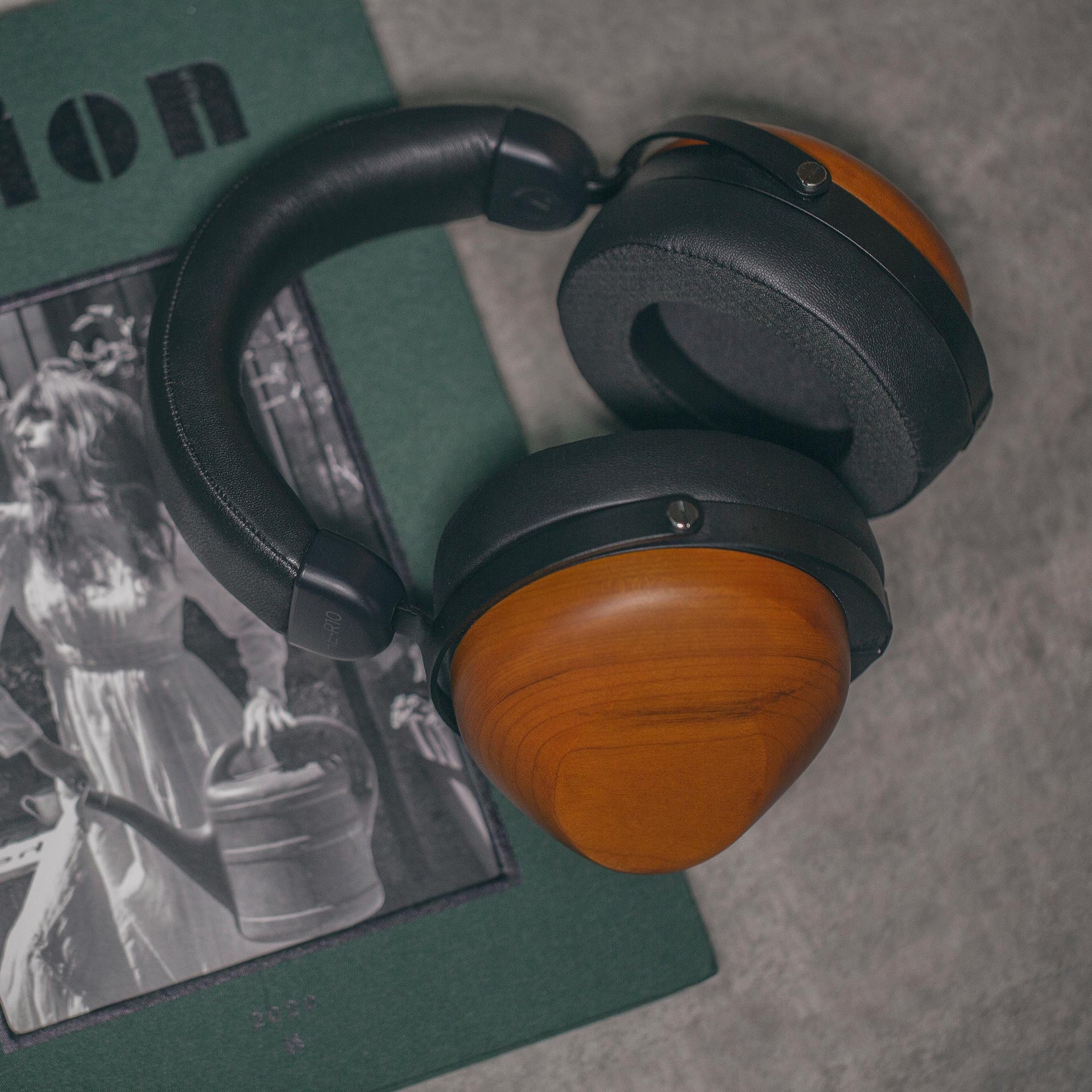 HIFIMAN HE-R10P Closed-Back Planar Magnetic Headphones – Addicted To Audio